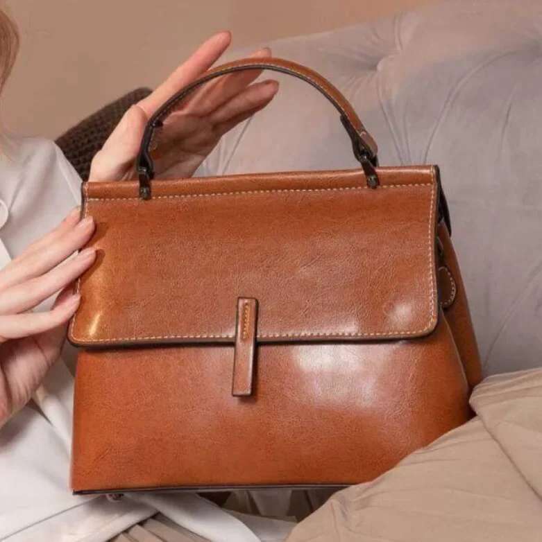 Fashionable Genuine Leather Women's 2024 New Korean Version Handbag Urban Simple Style Single Shoulder Bag