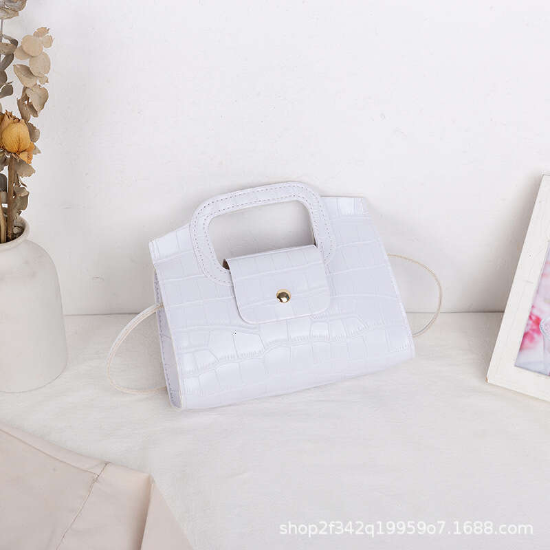 2022 Spring/Summer New Crocodile Pattern Handbag Fashion Chain Cross Shoulder Women's Bag