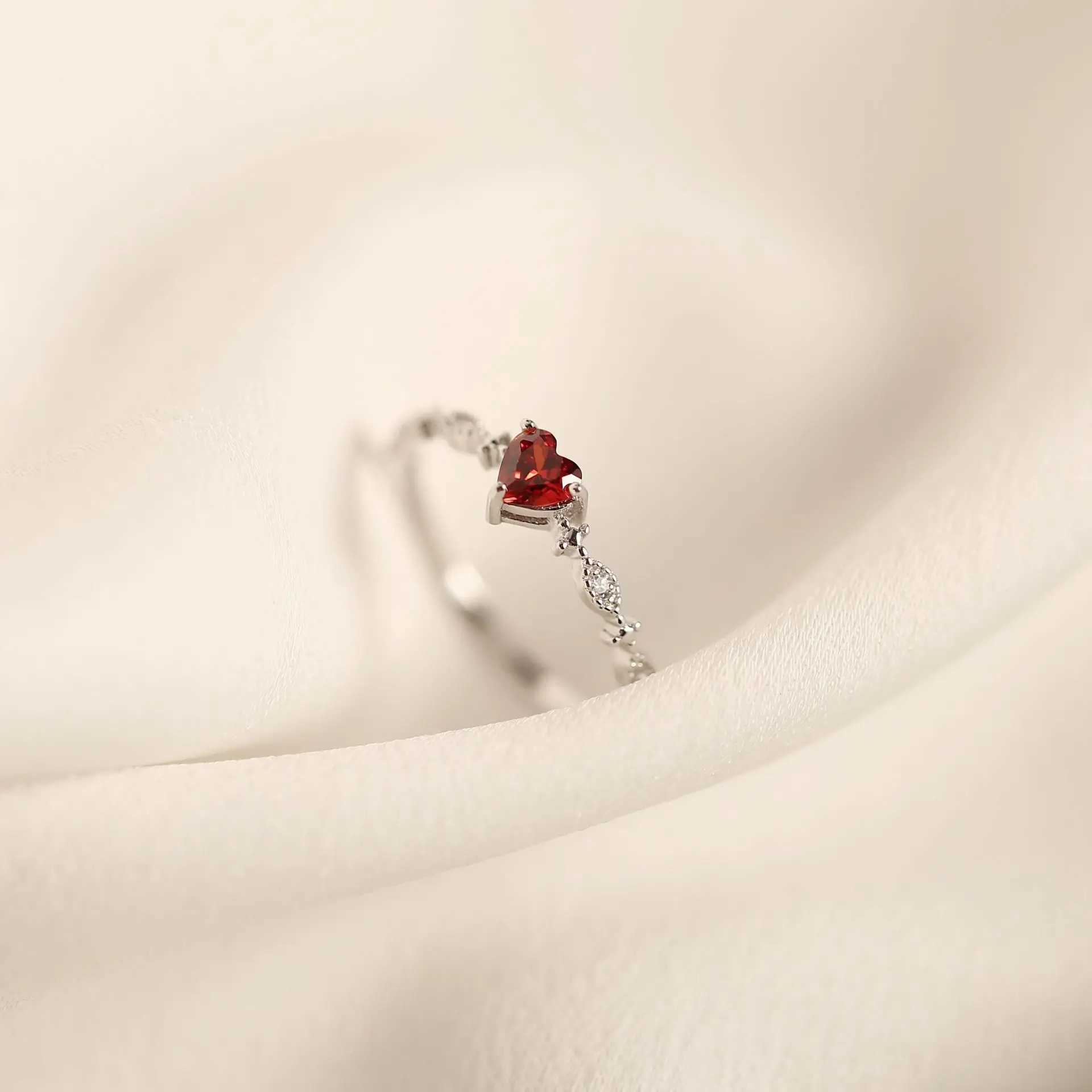 925 Sterling Silver Plating 14k Gold Simple Ruby Ring Women Fashion Tail Ring Party Jewelry Accories Engagement GiftXJ250514