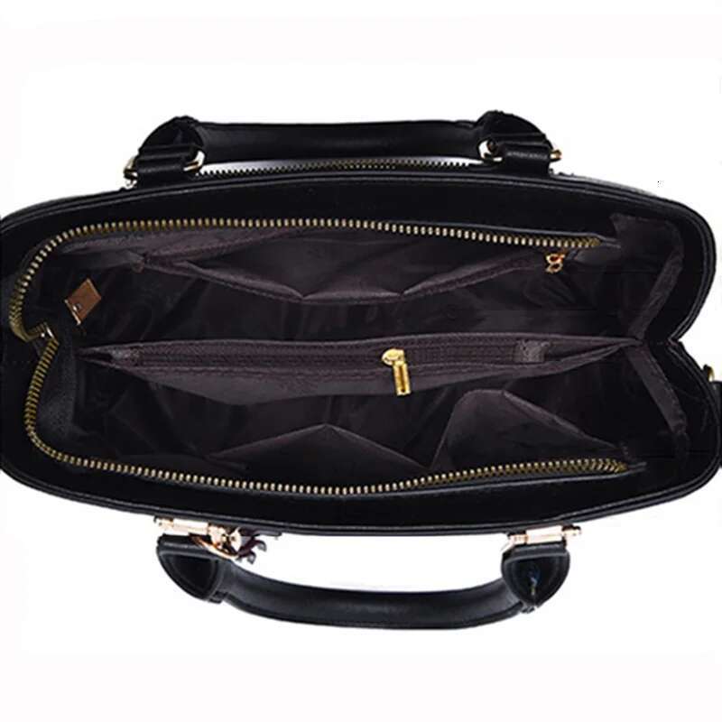 2 Pcs/Set Women's Handbag Exquisite Pendant PU Shoulder Bag For Women