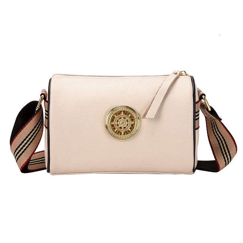 Top Quality New Free Designer Bag Made Of Genuine Leather For Women 2025 New Rotating Top Layer Cowhide Crossbody Bag Wide Shoulder Strap Pillow Bag