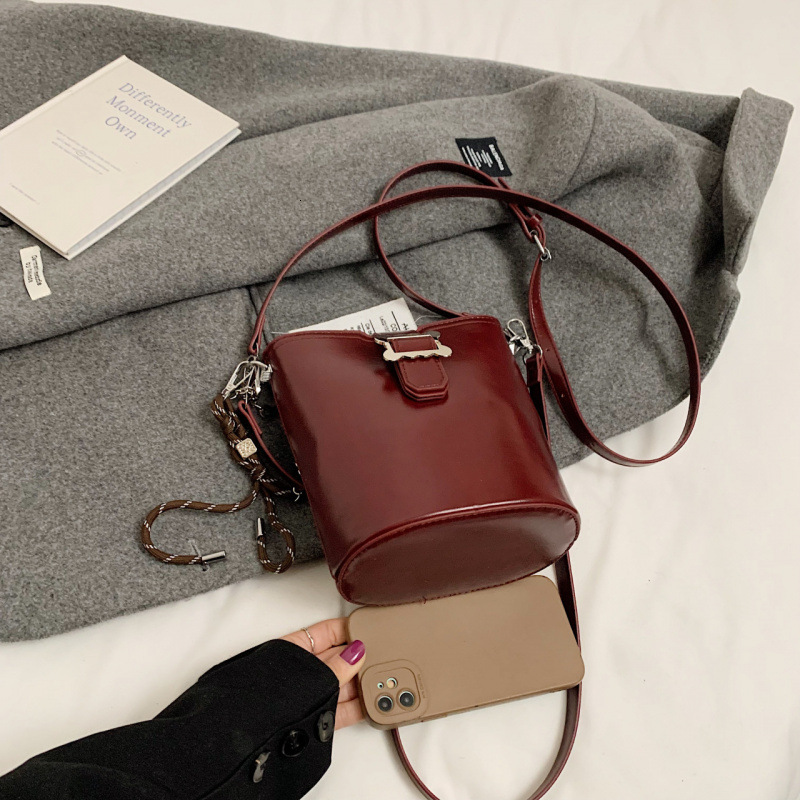 Designer Handbag High quality Women s Phone Bag Multifunctional And Fashionable Double Strap Shoulder Crossbody Bag Mini Storage Bag Free Shipping