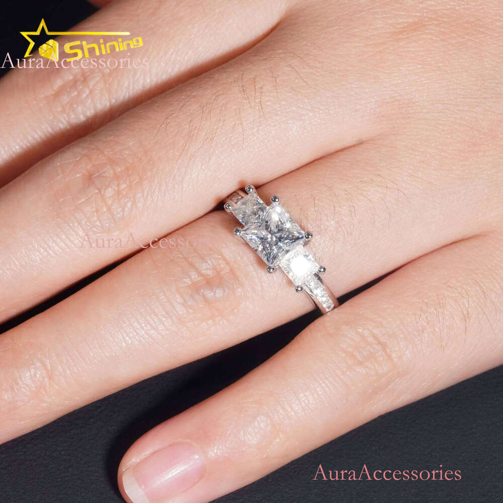 GRA Certificated Three Stones Design Solid Sier Princess Cut Moissanite Ring Custom Engagement Wedding Rings for Women