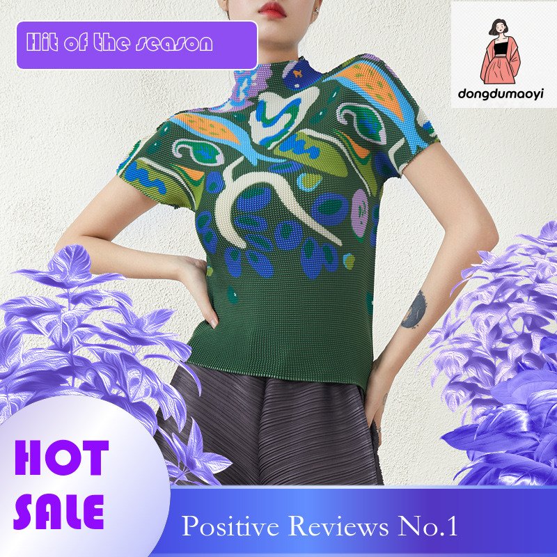 dongdumaoyi Miyake temperament, high neck graffiti, commuting, corn pleated T-shirt, slim fit, slimming short sleeved top for women