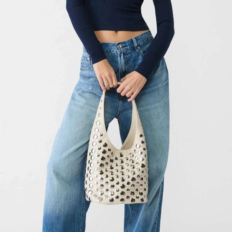 Punk Style Embellished Double-Faced Round Rivet Inlaid Niche Bucket Chic Lady Underarm Large Capacity Shoulder Bag