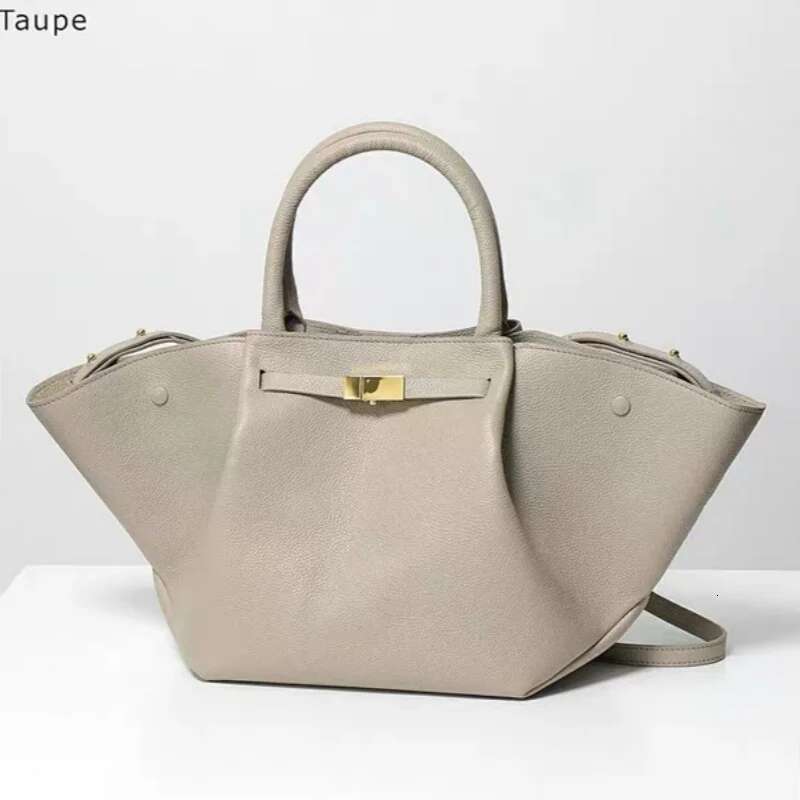 2025 Capacity Wing Bags High-End Leather Dumpling Shape Design Large Shoulder Slanting Cross New Ladies Handbags