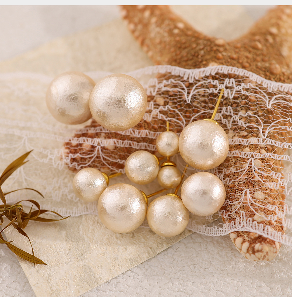 Timeless Chic Accessory Set: Sophisticated Retro-Essence Single Postpearl Stud Earring Collection