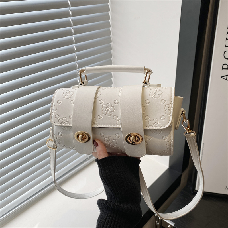 High Quality New Free Designer Bag 2024 New Winter Fashion Embossed Cartoon Popular Niche Handheld Small Square Women's Multifunctional Shoulder 
