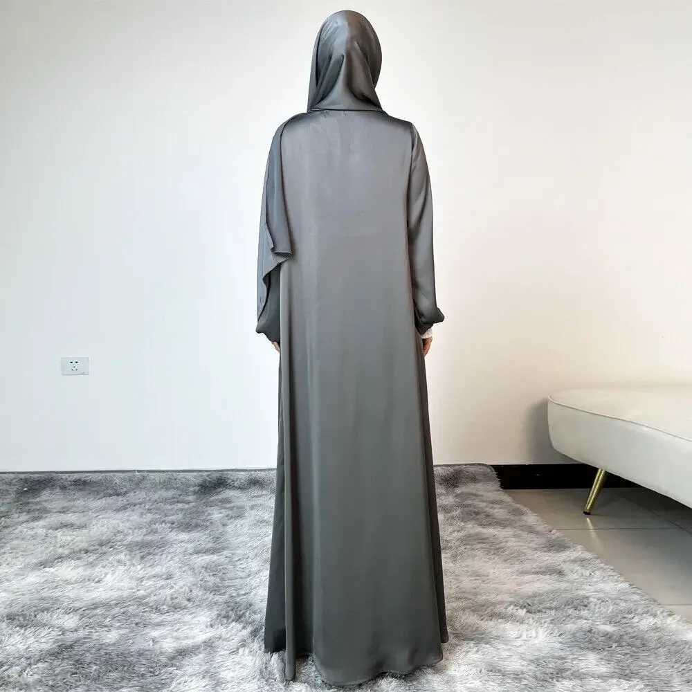 Turkey Modest Abaya Ramadan Muslim Women Satin Long Dress with Hijab Arab Robe Eid Islamic Plain Clothes Dubai Femme Kaftan Maxi X2505141