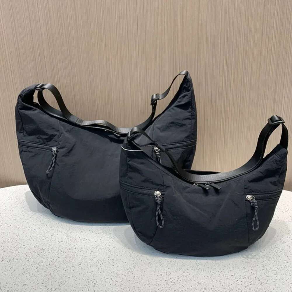 Lujia Dumpling New Bull Horn Women's Single Shoulder Handbags Fiess Sports Yoga Bags