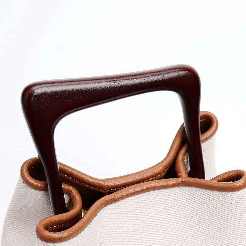 Designer Bag 2025 Niche New Moda Genuine Leather Women's Handbags Panelled Minority Exquisite Crossbody Bags Patchwork Simple Wristlets Luxury Ba