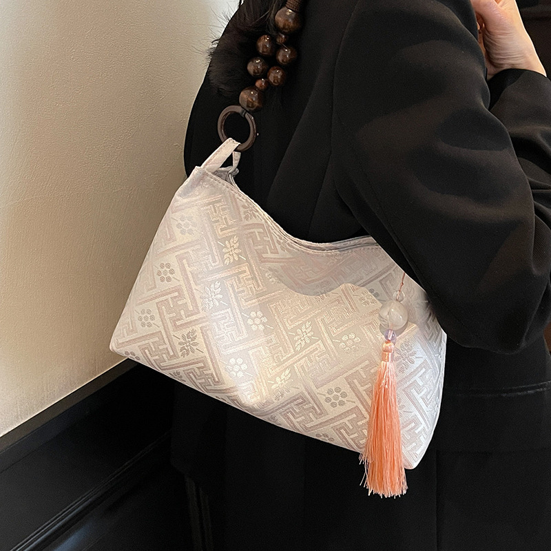 2025 new summer niche Chinese women's bag, new multi-functional commuting single shoulder designer armpit bag, Chinese style light luxury hand-he