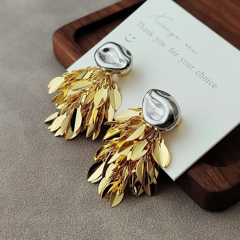 Vintage Unique Tassels Fancy Stud Earrings Women Trendy Fashion Jewelry Party Gifts Exquisite Geometric Accessories Cute QD331 250513