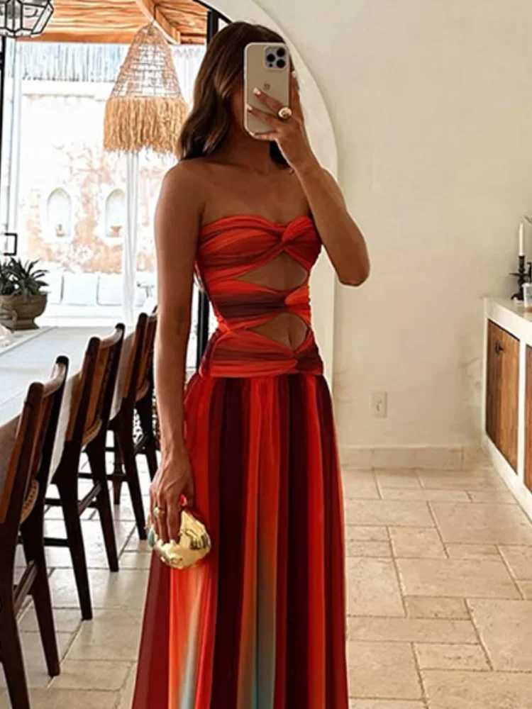 Fashion Gradient Print Hollow Out Maxi Dress Women Sexy Strapless Backless Pleated Long Robes 2025 Beach Vocation Party DressesXJ250514