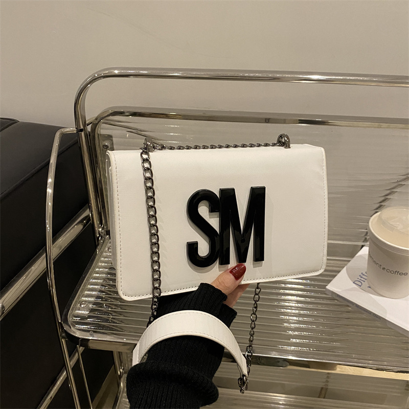 Trendy And Versatile With Texture Small Square Casual Light Luxury Bag Luxury Crossbody New Free Delivery Designer Bag Bag Wide Shoulder Strap Letter 