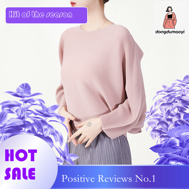 dongdumaoyi Miyake Bat Sleeve Top for Women 2024 Spring Autumn Fold New Style Loose and Slimming Round Neck T-shirt Solid Color Base Shirt