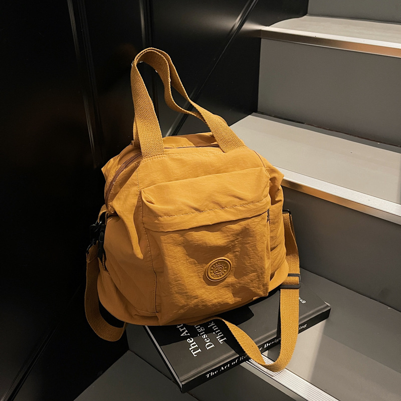 Hot selling women's 2025 new universal high-end atmospheric large capacity shoulder bag, crossbody bag