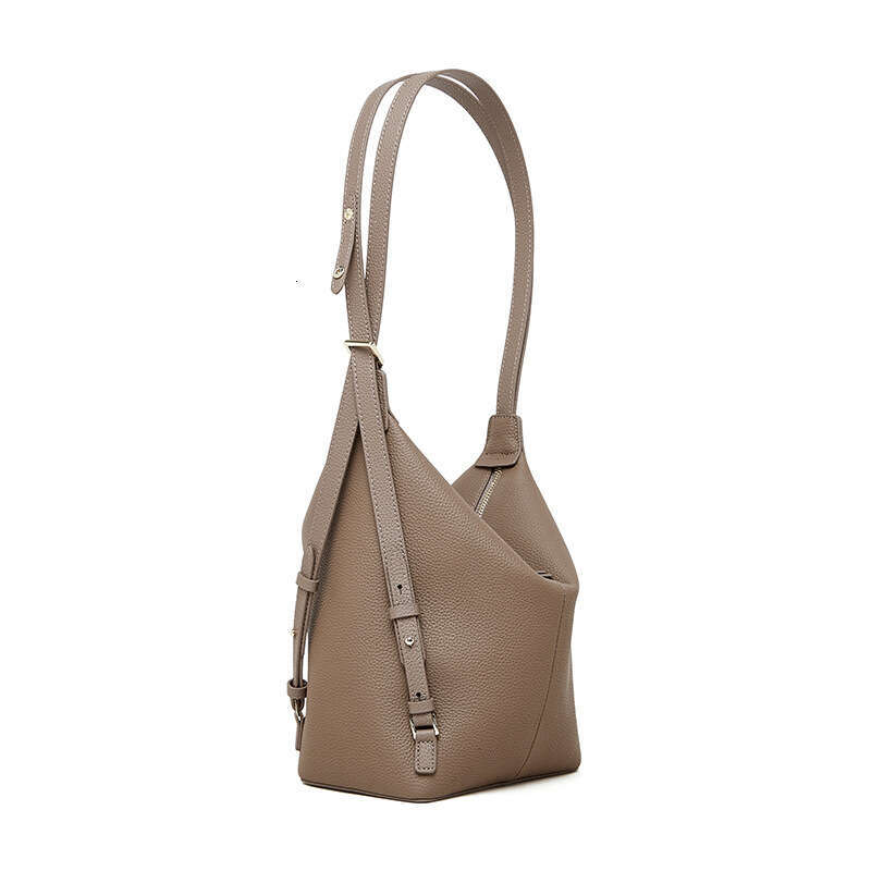 Shoulder Niche Design For Women 2025 New Leather Women's Head Layer Cowhide Single Shoulder Armpit Bag