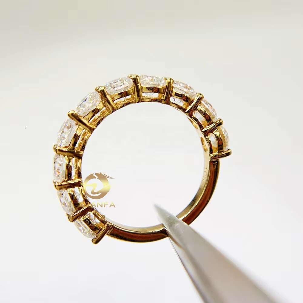 Popular Hot Sale Basket Set D/VVS Round 4.0mm Half Eternity Moissanite Ring Band 18k Gold Ring