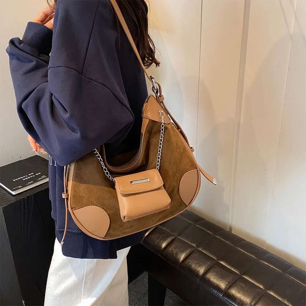 Suede Shoulder Adjustable Strap Crescent Zipper With Multi-Pocket Hobo Bag Vintage Handbag Purse For Women