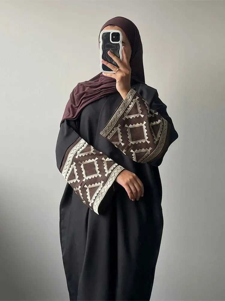 Eid Embroidery Kimono Abaya Dubai Luxury 2024 Islam Muslim Kaftan Modest Dresses Abayas for Women Robe Femme Musulmane Ka X250514