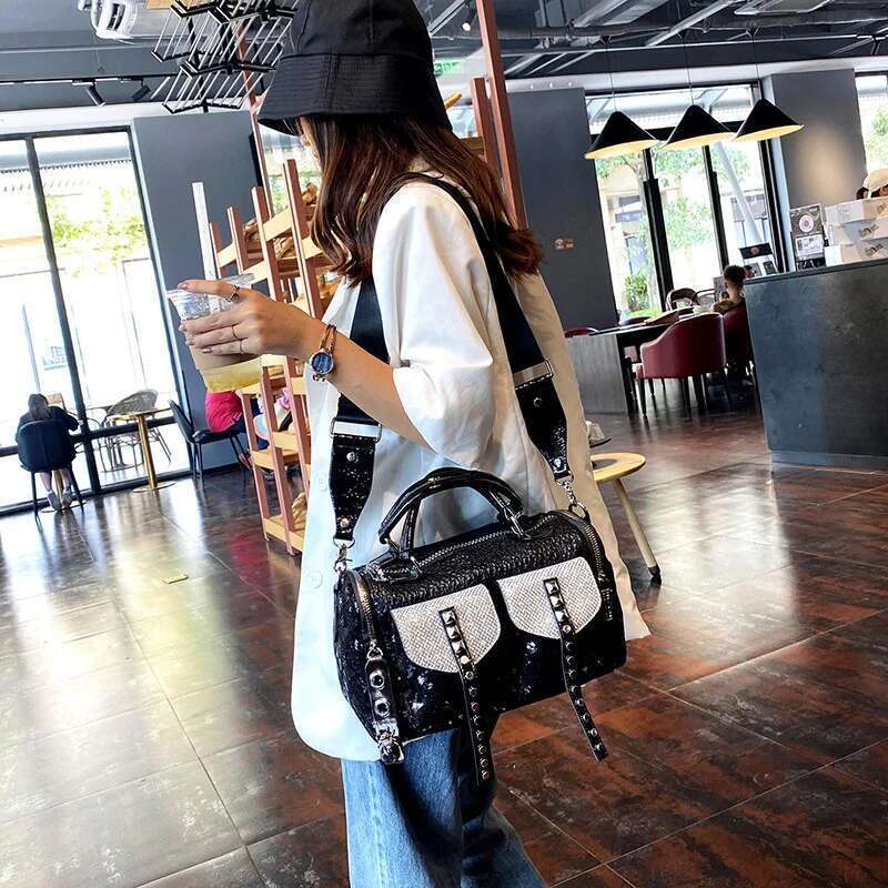 New Women Handbag Hot Fashion Soft Leather Shoulder Designer Crossbody Bag High Capacity Brand Black Travel Tote Bags