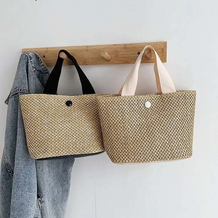 Elegant Ladies Straw Woven Handbag Women Holiday Beach Casual Tote Top-Handle Fashion Retro Shoulder Bags 2023