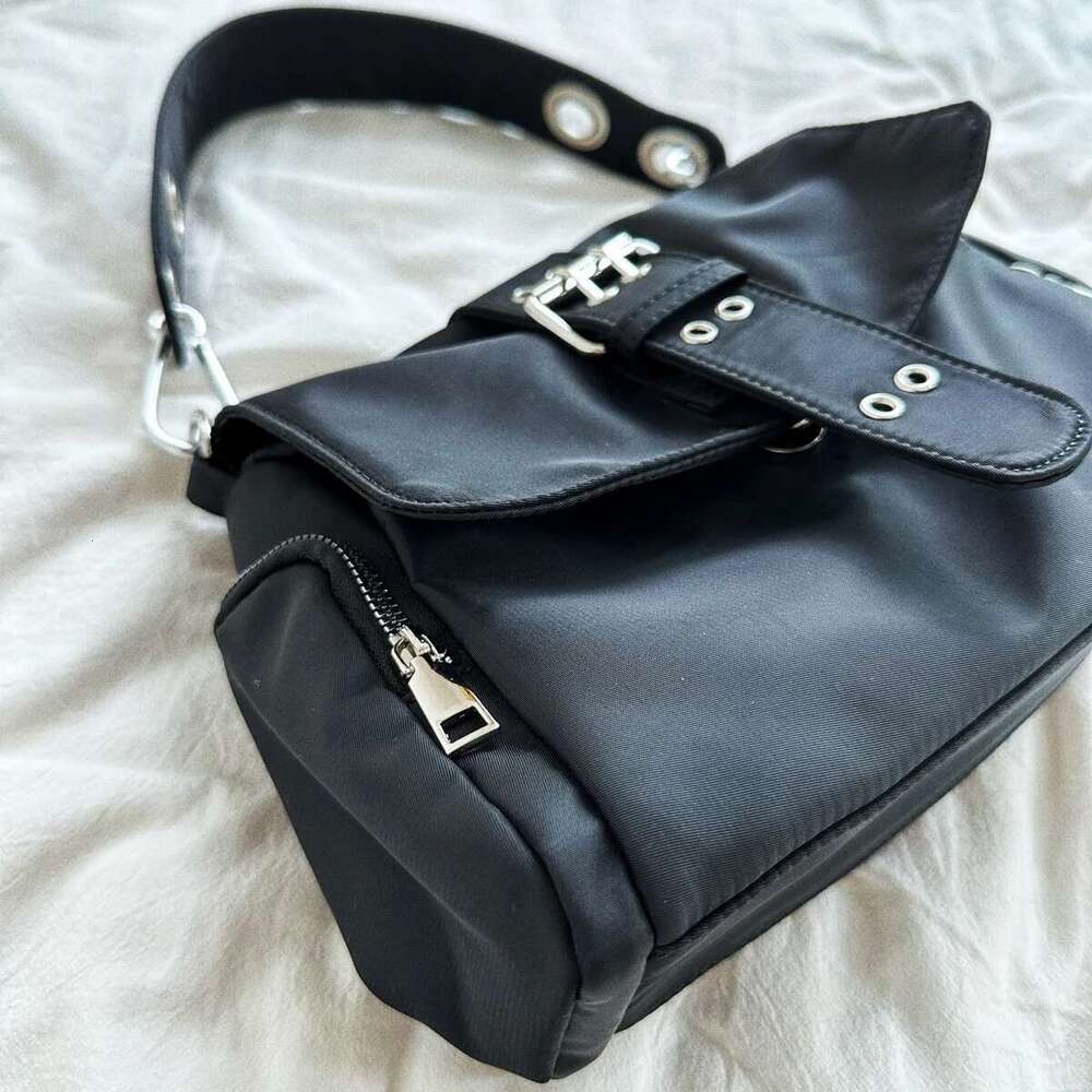 Wide Y2K bag Strap Single Shoulder Diagonal Cross Underarm Bag Fashion Rivet Women's Nylon Handbag Black