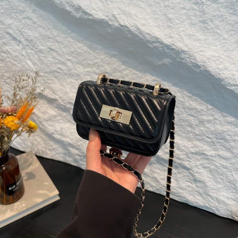 Ling Grid Chain For Women's Spring Summer 2025 New Free Delivery Designer Bag New Style Fashionable Luxury Bag Highend Ins Crossbody Versatile Mi