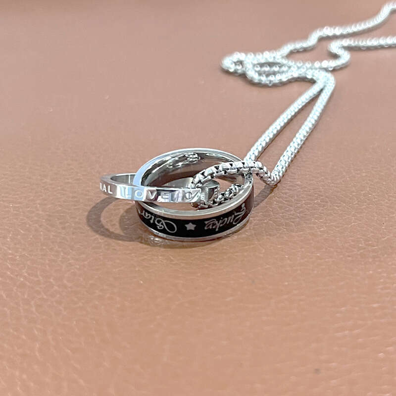 Hot selling men's titanium necklaces, fashionable and personalized, interlocking double rings, dripping oil inlaid with dias, sweater chains, sta