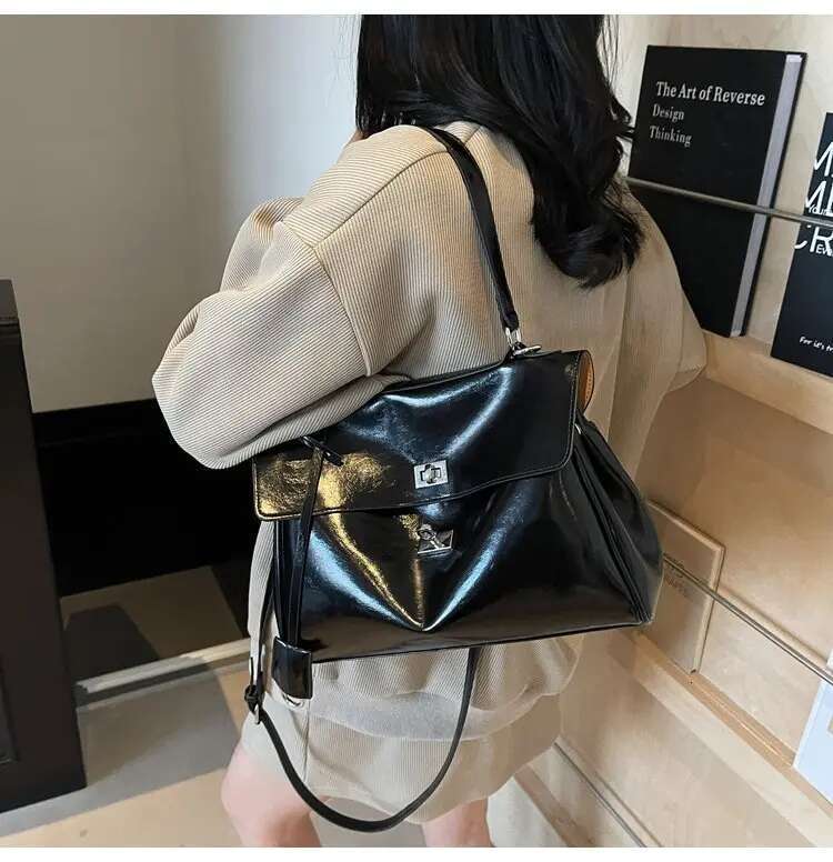 Vintage Vegan Leather Crossbody Bag, Multi-Pocket Lightweight Purse For Work Commute Weekend Outings Summer Travel Essentials