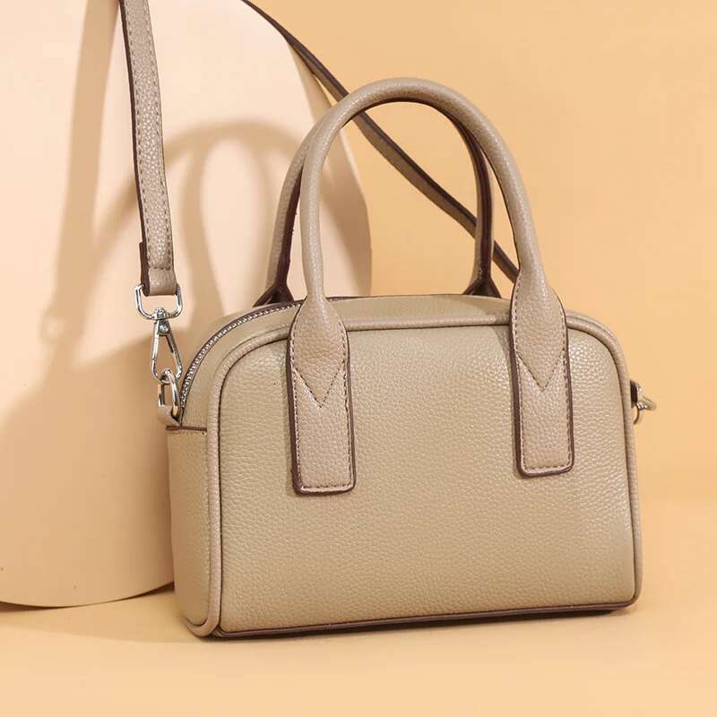 Leather Boston Pillow Women's 2025 New Soft Cowhide Premium Commuter Casual Handheld Messenger Bag