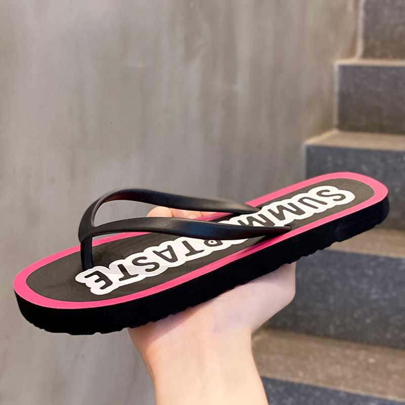 2025 New Summer Internet Celebrity Word Drag Women's Thick Bottom Outdoor Wear Beach Fashion Clip Toe Cool Slippers Women ddmythur