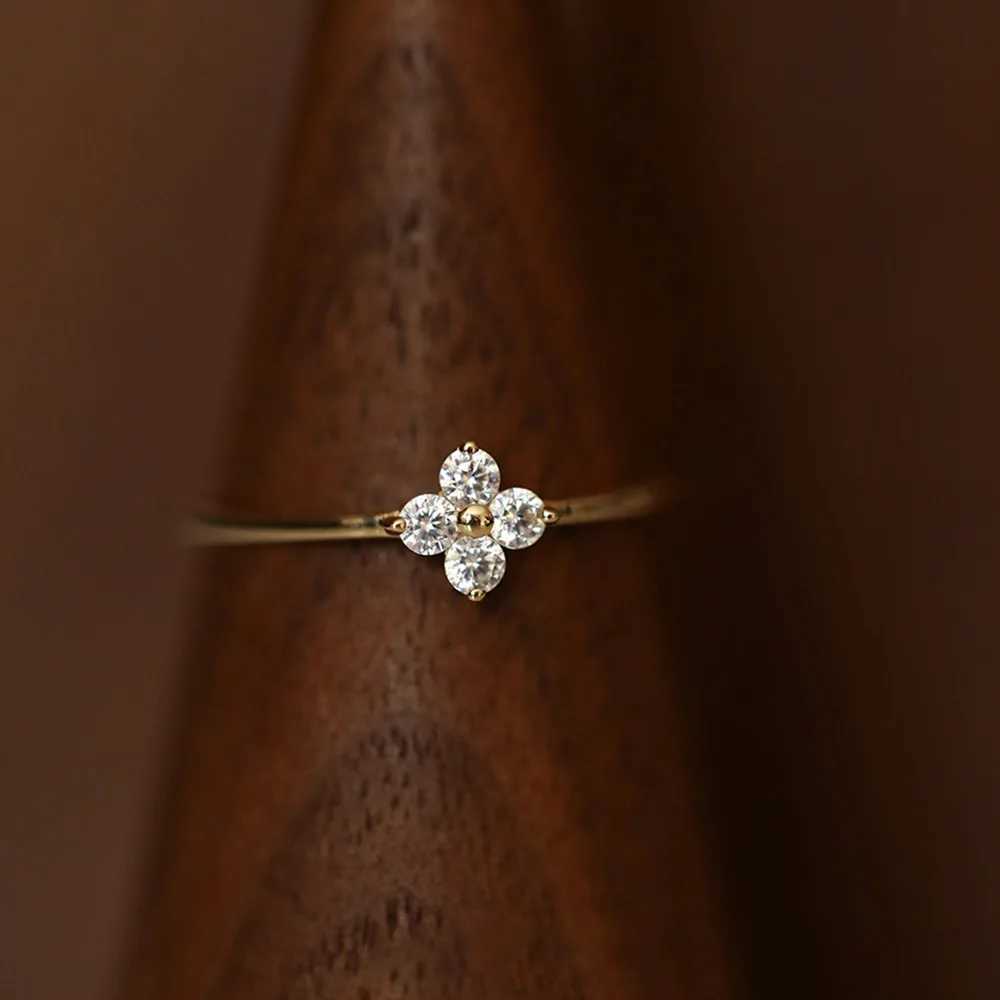 925 Sterling Silver Plated18K Gold Inlaid Zirconia Flower Ring for Women Exquisite Sweet Wedding Party Jewelry AccoriesXJ250514