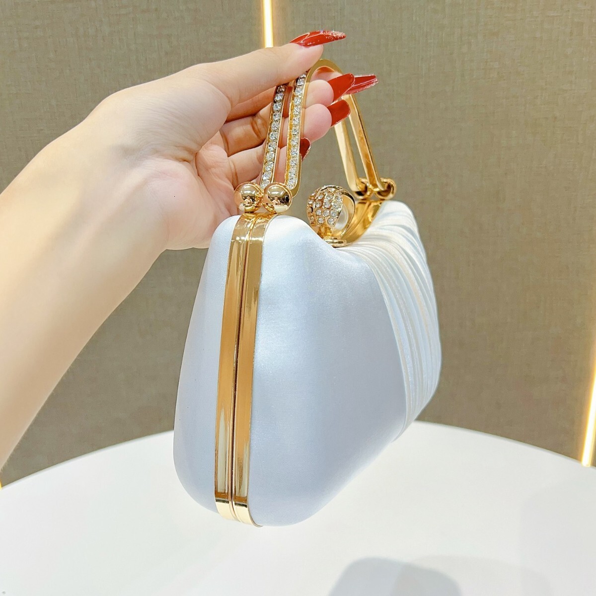 Free shipping on 2025 new designer bags New socialite banquet women's handbag paired with formal dress handbag, wedding bride bag, Chinese qipao 