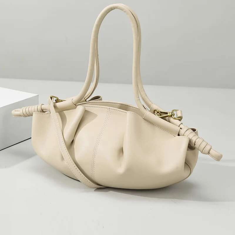 High End Korean Version Fashionable Cloud Shoulder 2025 New Pleated Women's Bag Quality Sensory Communication Crossbody