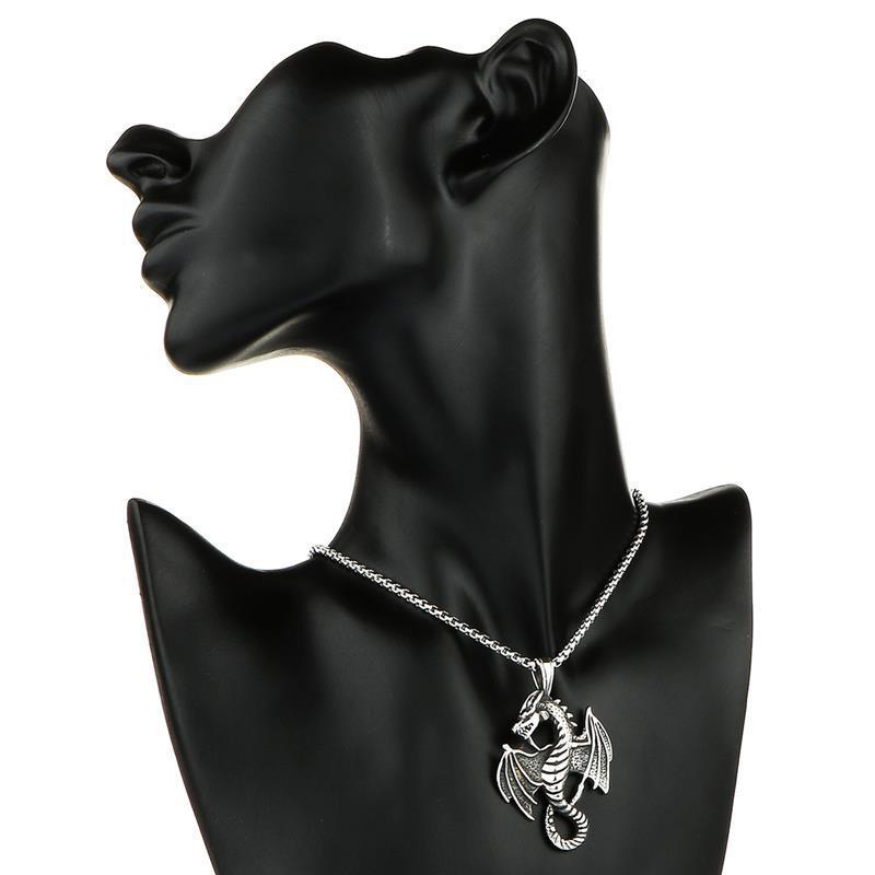 High quality lifestyle retro hip-hop unisex fashion outfit personalized dragon shaped pendant