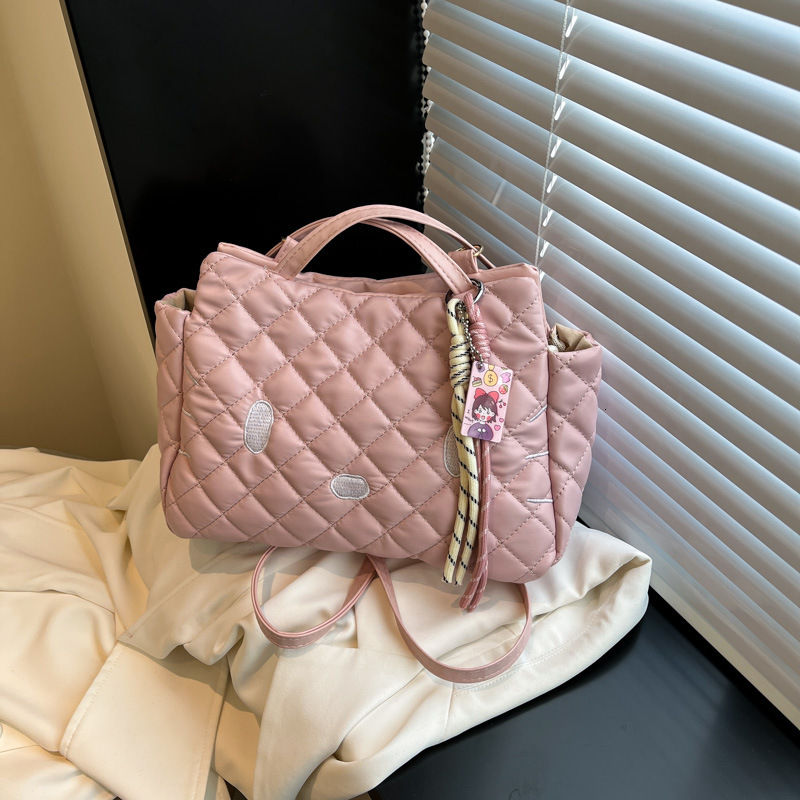 New Luxury Bag Free Delivery Designer Bag Lingge Embroidery Thread Large Capacity For Women 2025 New Commuter Storage Bag Fashion Single Shoulder Tote