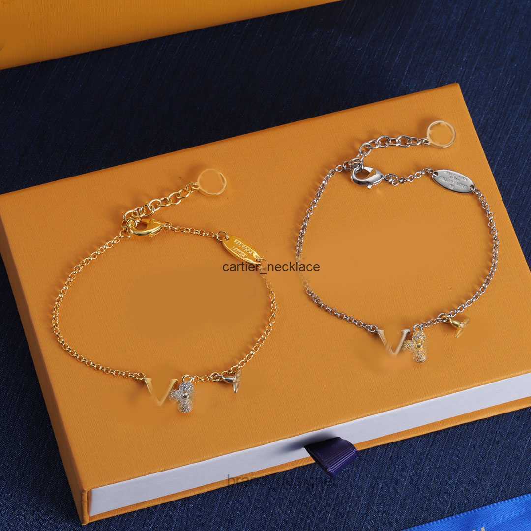 Gold Silver Bracelet Luxury Flower Letter Chain Bracelet Original Designer for Women Crystal Charm Pendants Wristband Cuff Link Chain Bangle Fashion Jewelry