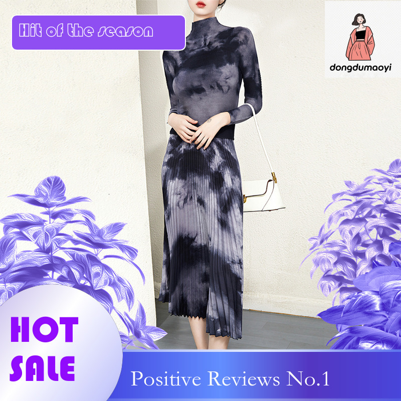 dongdumaoyi Women's new Miyake blend printed long sleeved plus size T-shirt fashionable high waisted pleated skirt women's suit