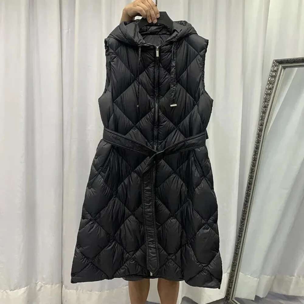 Jacket 2023 New Women Down Coat Sleeveless Vest Belted Hooded Dia Lattice Thicken Warm Puffer Waistcoat