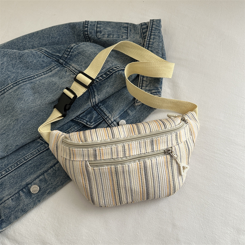 Small Fresh Luxury Bag Casual New Free Delivery Designer Bag Trendy Personalized 2025 Chest Spring And Summer Lightweight Pleated Shoulder Crossbody B
