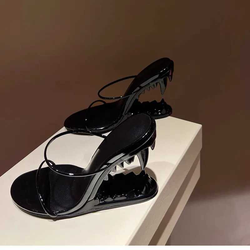 European and American Summer New Fashion Women Metal Teeth Sandals Profiled Heels High-heeled Runway Show Girl Sandals W250514