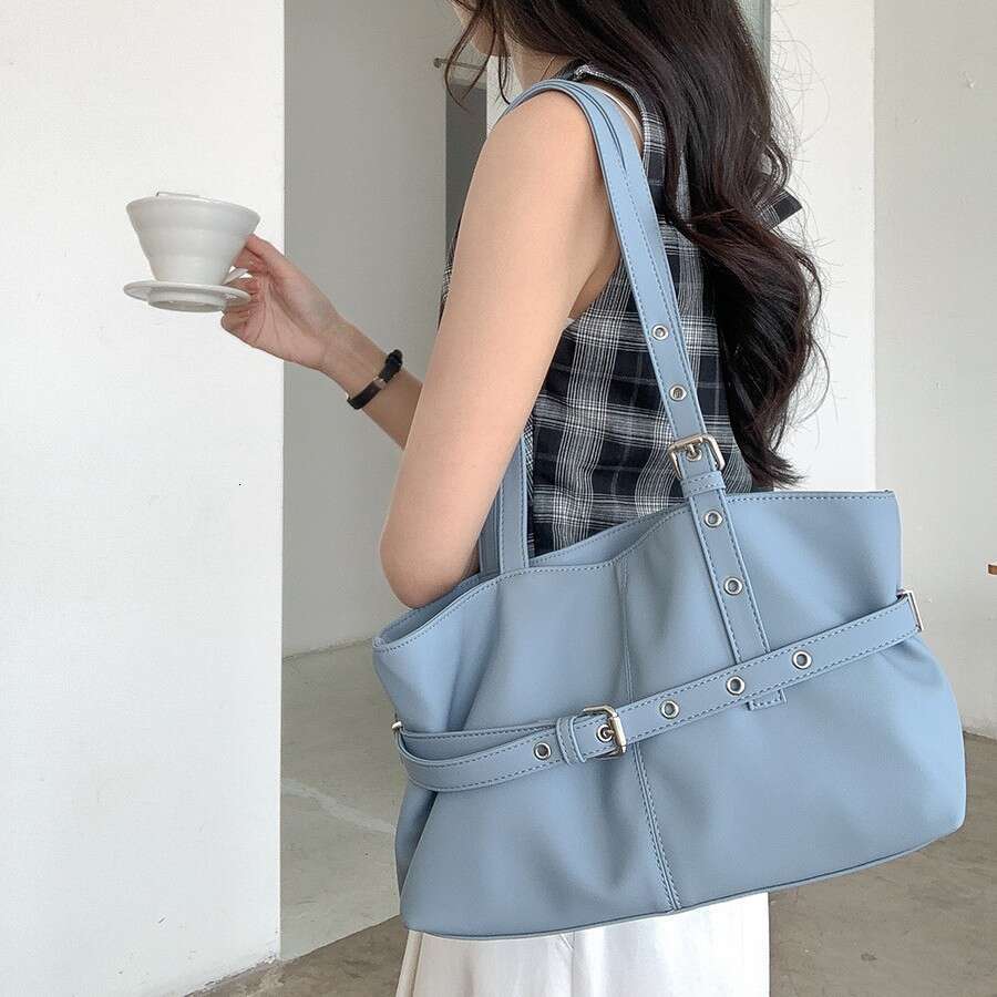 New Shoulder With Large Capacity Spring Summer Commuting In 2025, Fashionable And Minimalist Tote Bag For Women