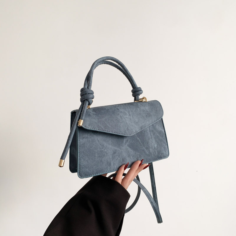 Free Delivery Designer Bag Internet Celebrity Fashion Minimalist Personality For Women 2025 Spring New Versatile Instagram Shoulder Crossbody Small Sq