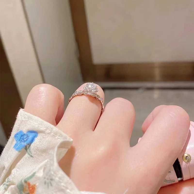 YIZIZAI Silver Color Flower Ring Sparkling Zircon Wedding Rings for Women Engagement Party JewelryXJ250514