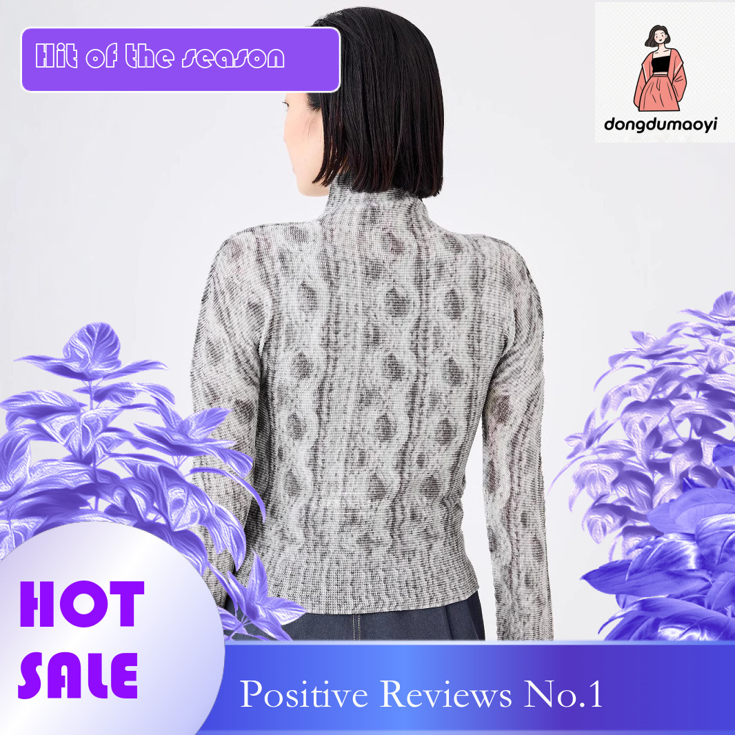 dongdumaoyi Sanzhai Autumn and Winter New Long Sleeve Underpinning T-shirt Women Wear High class Semi high Collar Printed Fried Dough Twists Pullover 
