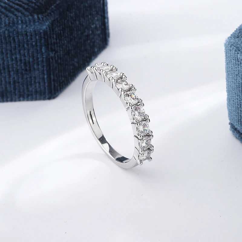 New Arrival Fashion Luxury S925 Silver Plated Zircon Eternity Band Wedding Ring for Women Party Christmas Gift JewelryXJ250514