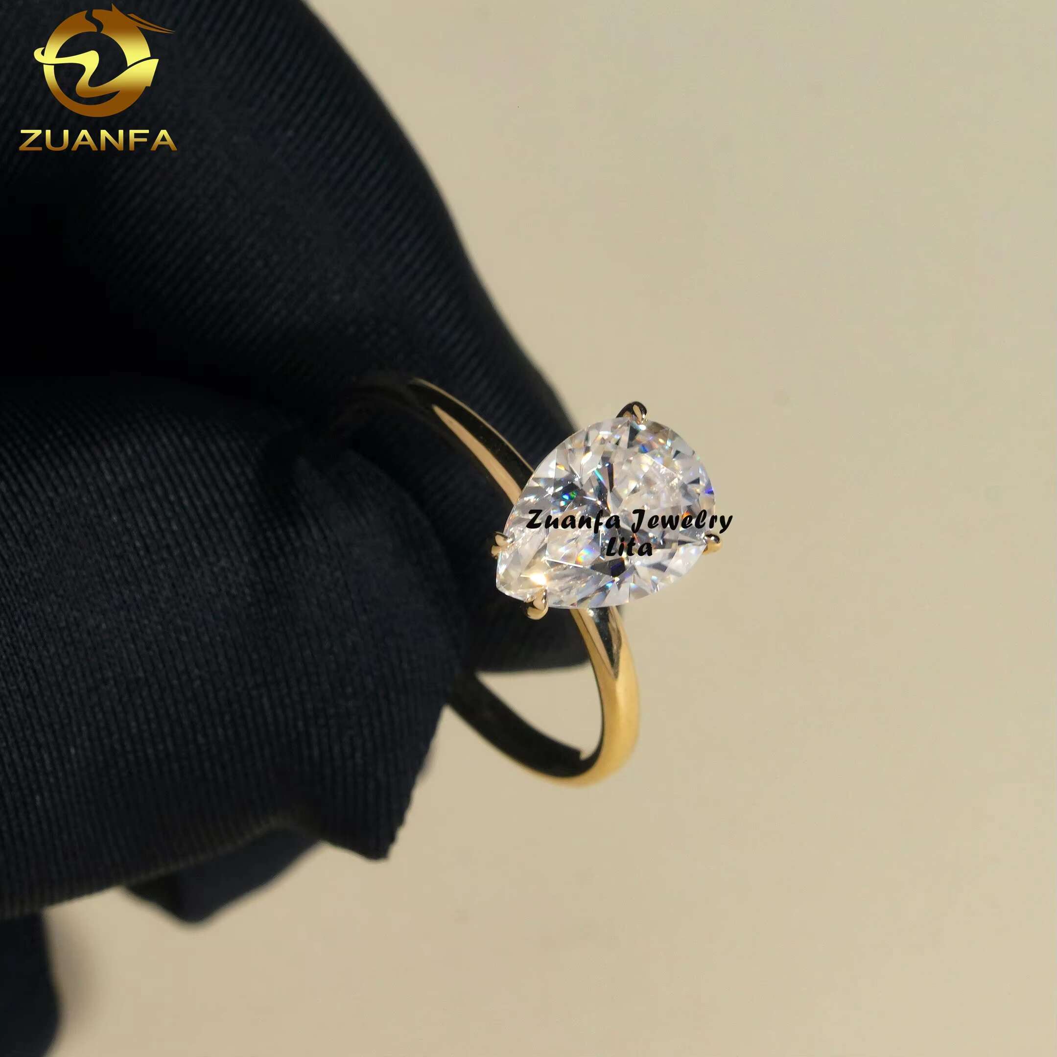 Fashion Jewelry 14k Solid Gold Engagement Wedding Rings Pear Cut 2ct Prong Setting Moissanite Ring for Women