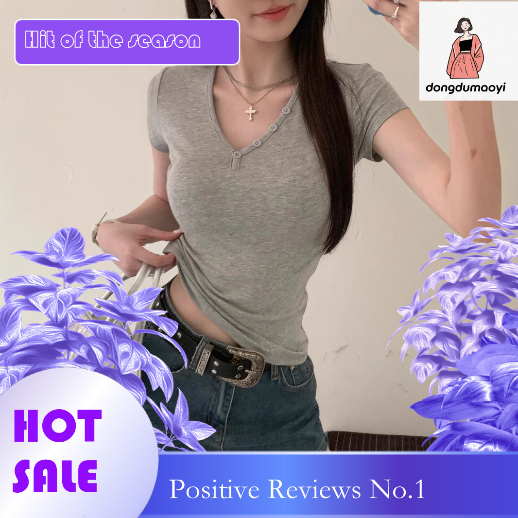 dongdumaoyi V-neck shoulder short sleeved T-shirt for women in summer 2025, new slim fit design, button up American tight fitting hot girl top